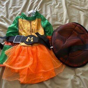 Girls Michelangelo costume. Size 4-6.